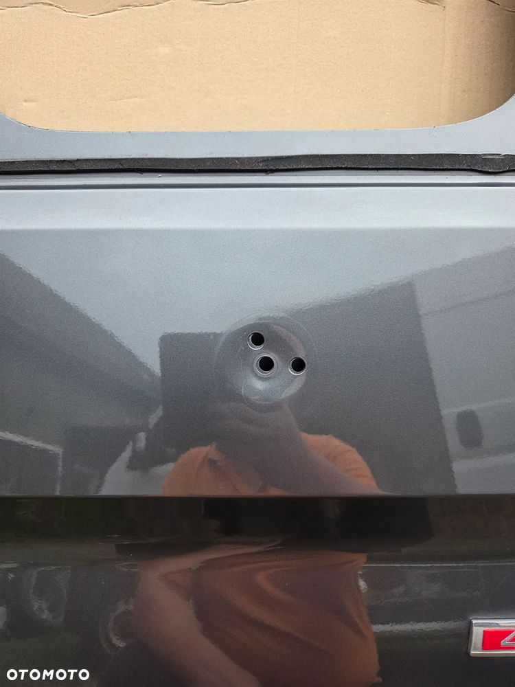 Drzwi prawe tył tylne VW Crafter II 7C0827124D Drzwi Skrzydełka prawy tył tylne Volkswagen Crafter II - 4