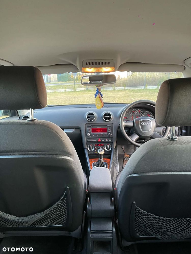 Audi A3 Sportback 1.9 TDI DPF Ambiente - 13