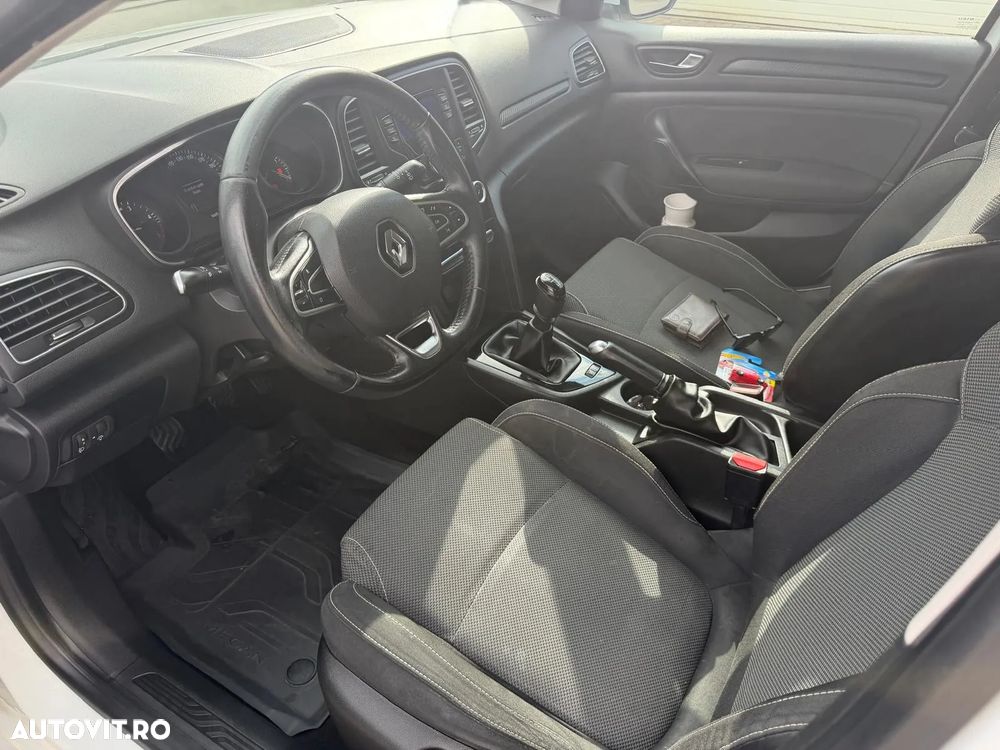 Renault Megane 2016 photo 5