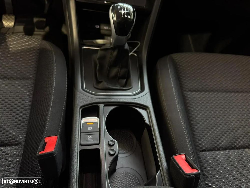 VW Touran 2.0 TDI Confortline - 20