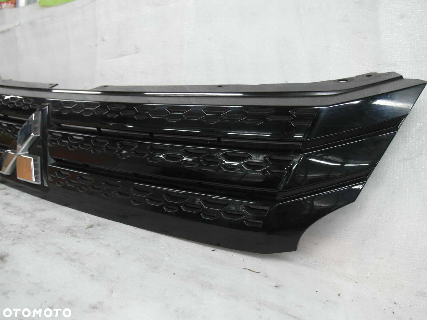MITSUBISHI ECLIPSE CROSS LIFT ATRAPA GRILL KRATKA 20- NR70 - 4