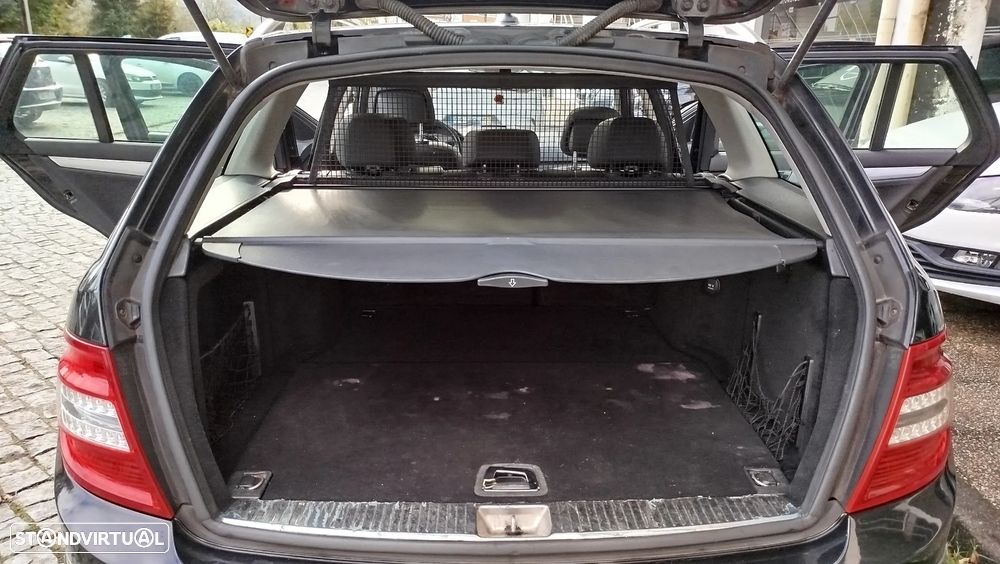 Mercedes-Benz C 320 CDi Avantgarde Auto. - 10