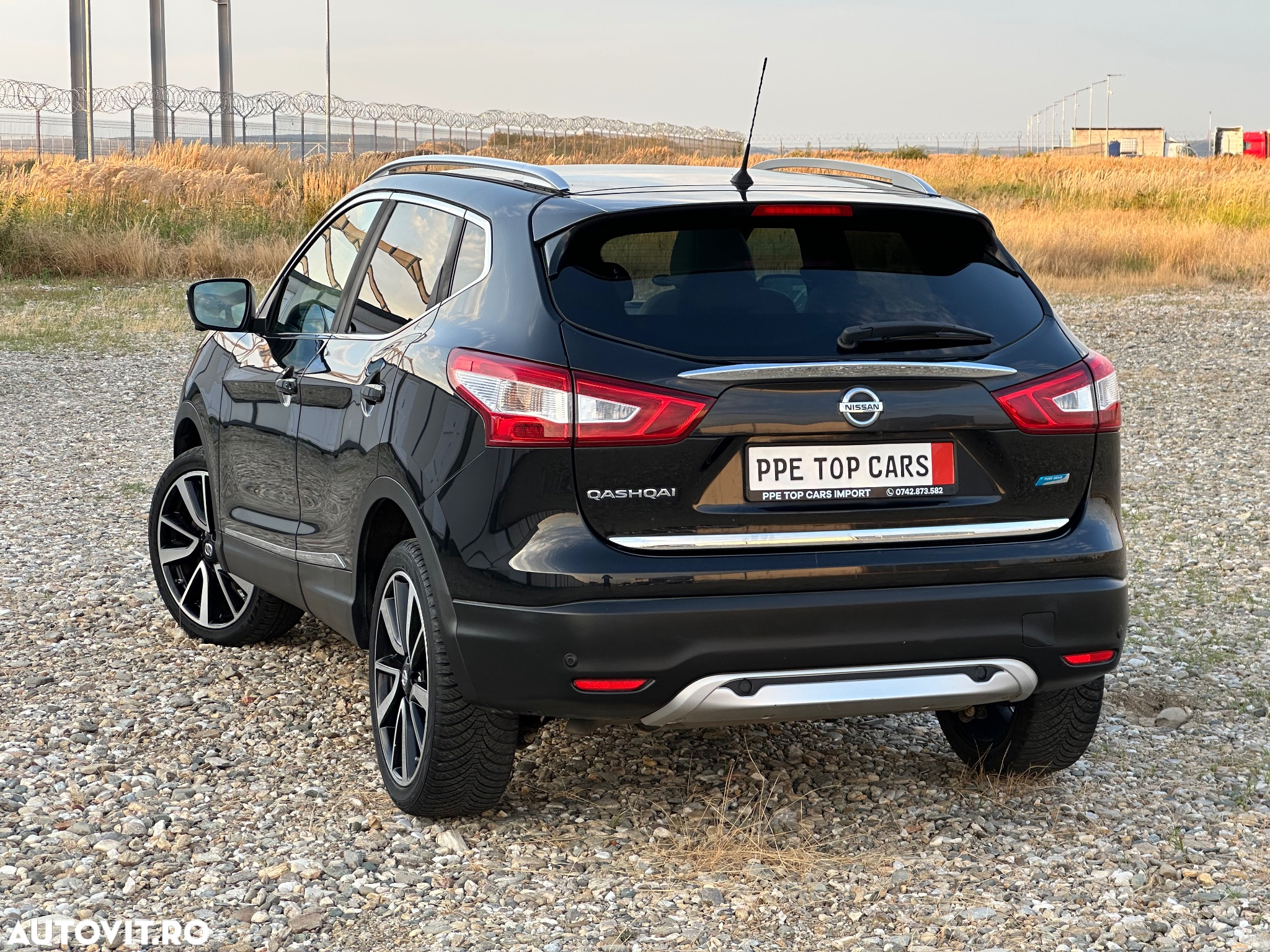 Nissan Qashqai 1.5 DCI TEKNA+ - 4