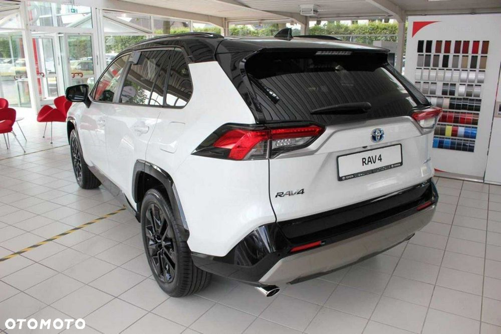 Toyota RAV4 - 6