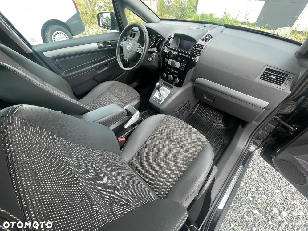 Opel Zafira ver-1-8-cosmo-easytronic - 18