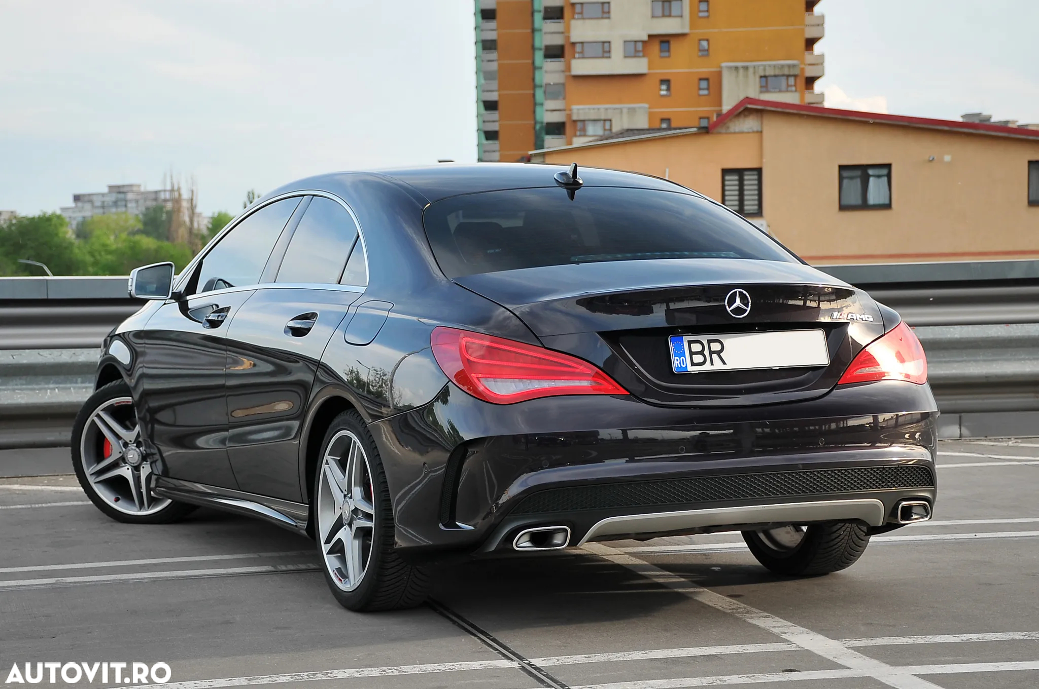 Mercedes-Benz CLA - 12