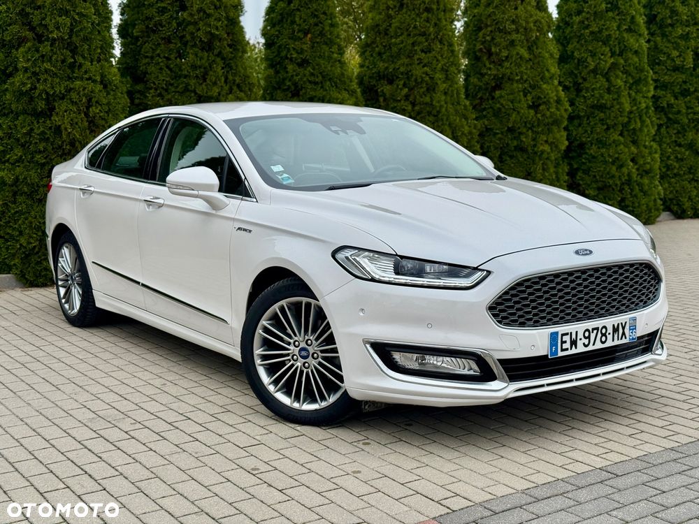 Ford Mondeo 2.0 Hybrid Vignale Plus - 2