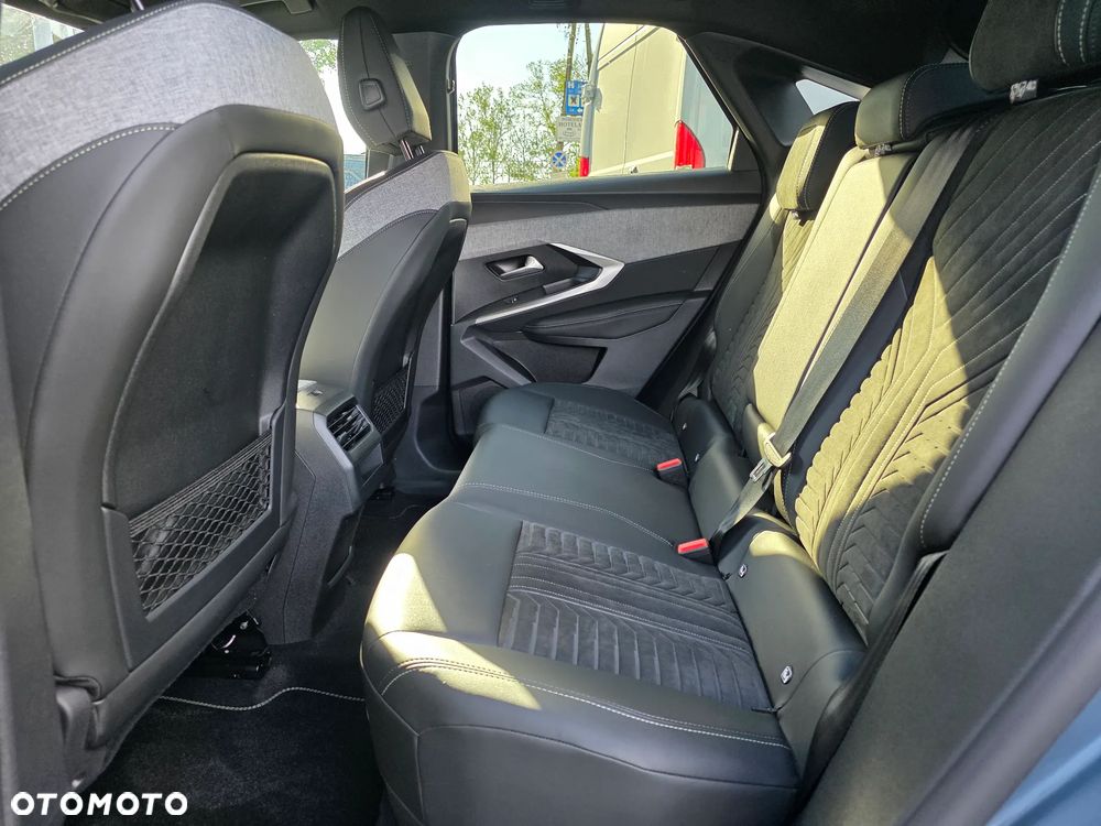 Peugeot 3008 1.2 PureTech mHEV GT E-DCS6 - 27