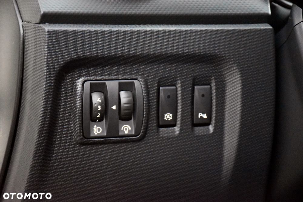 Renault Captur 0.9 Energy TCe Life EU6 - 27