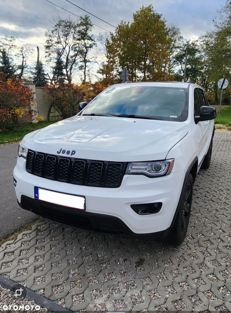 Jeep Grand Cherokee - 13