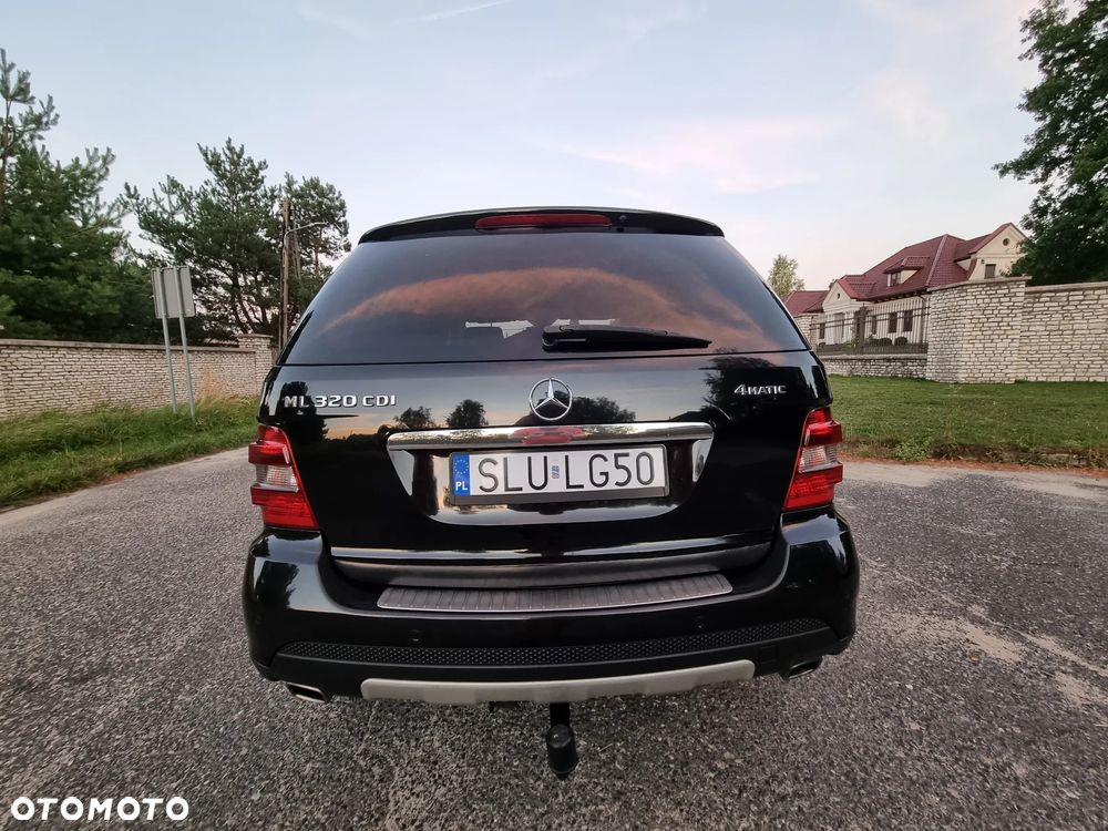 Mercedes-Benz ML - 16