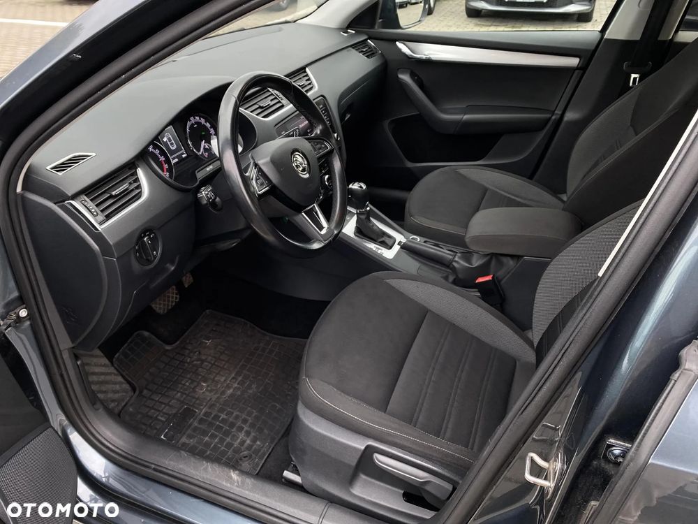 Skoda Octavia 1.6 TDI SCR Ambition DSG - 9