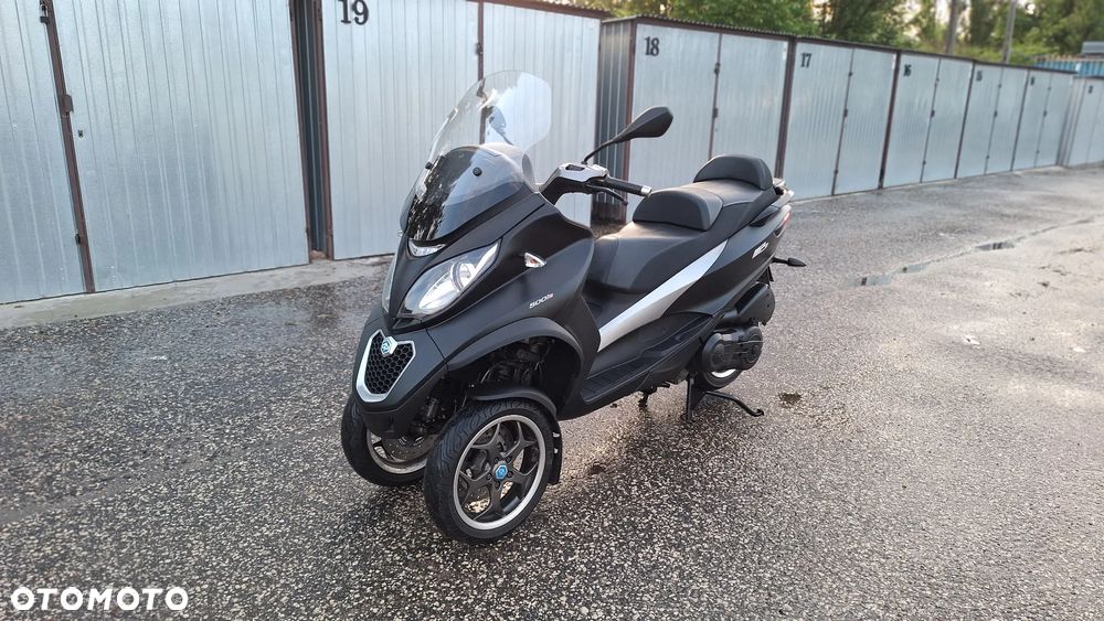 Piaggio MP-3 - 1