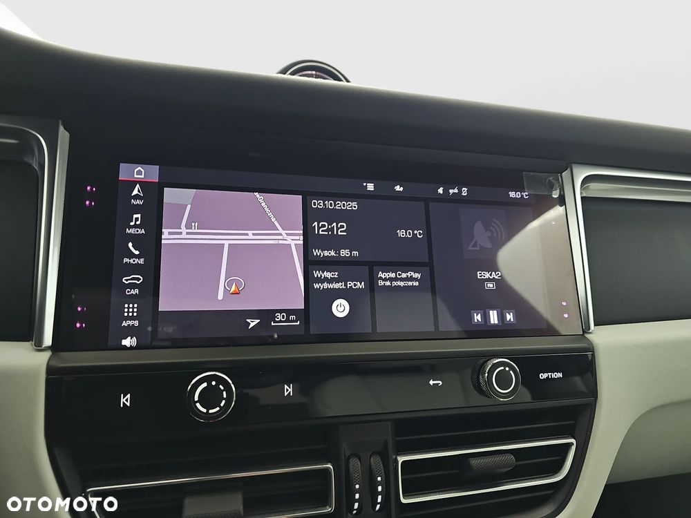 Porsche Macan Standard - 23