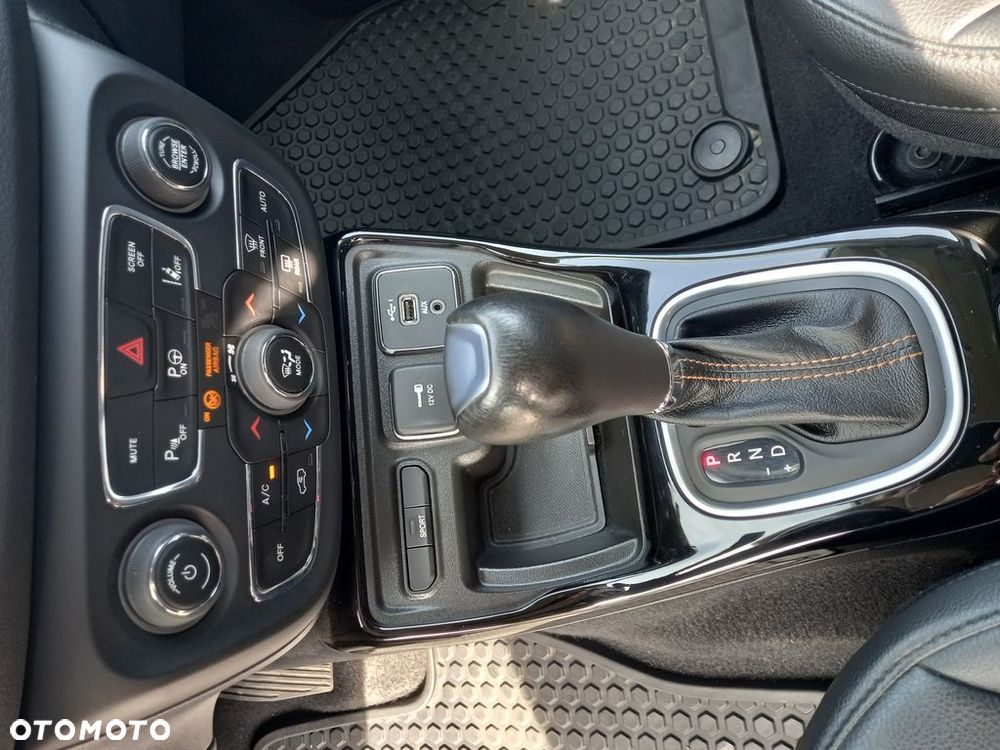 Jeep Compass - 16