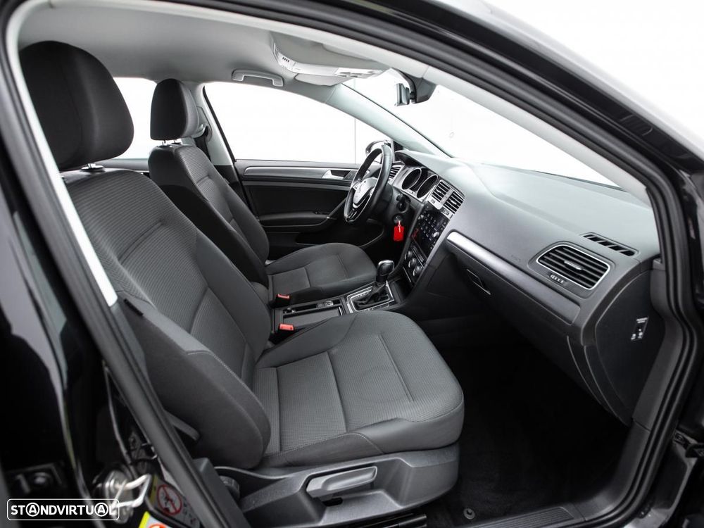 VW Golf Variant 2.0 TDi R-Line DSG - 8