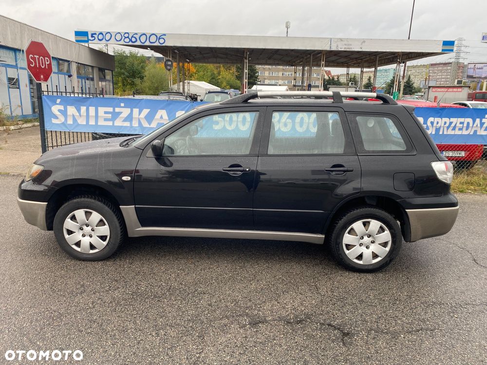 Mitsubishi Outlander 2.0 Comfort 4WD - 12