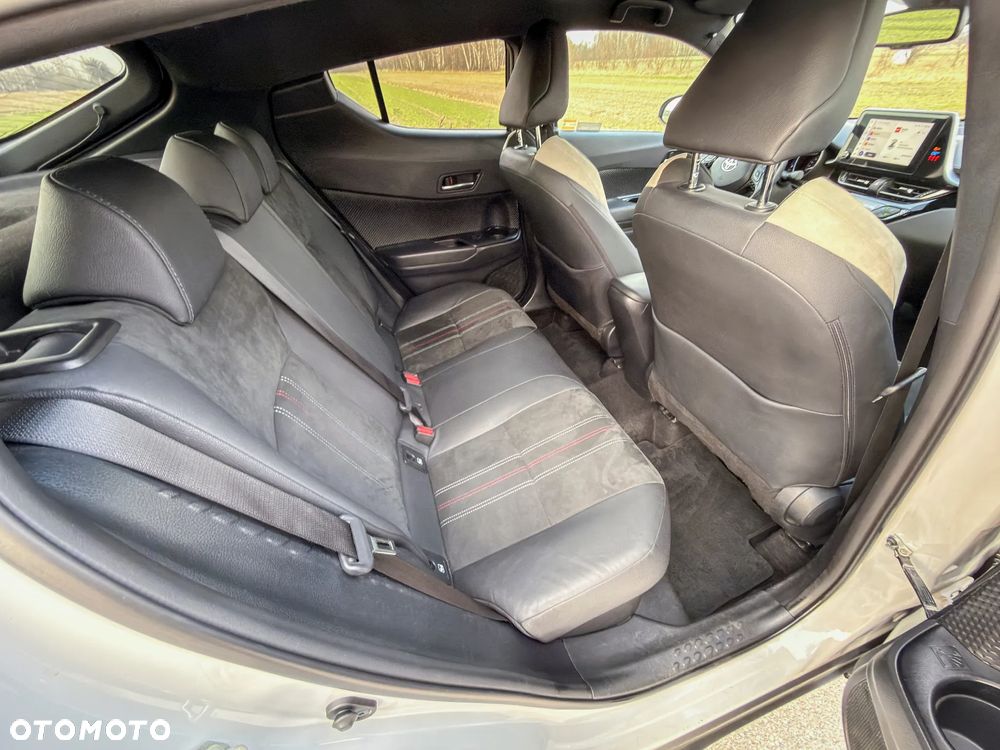 Toyota C-HR 2.0 Hybrid GR Sport - 25