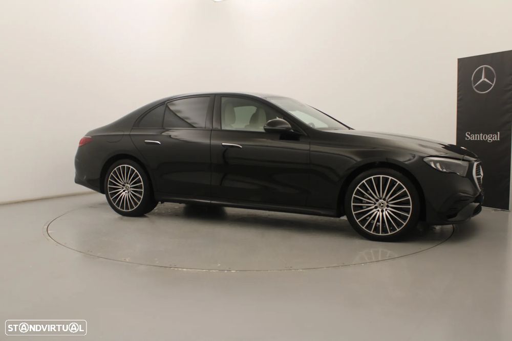 Mercedes-Benz E 300 Standard - 3