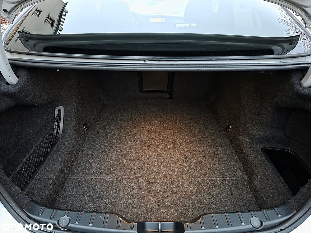 BMW Seria 5 525d xDrive - 16