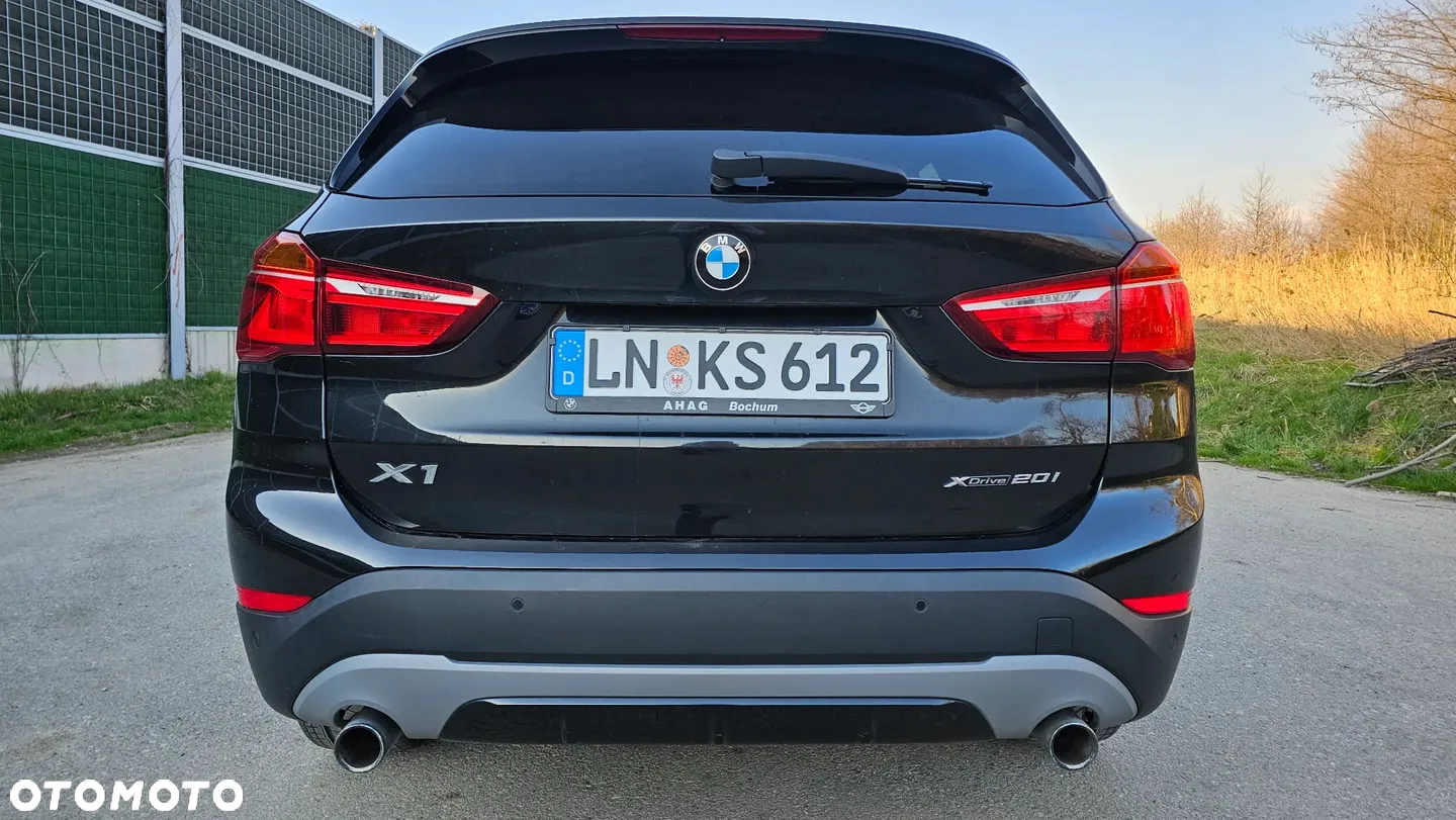 BMW X1 xDrive20i xLine sport - 9
