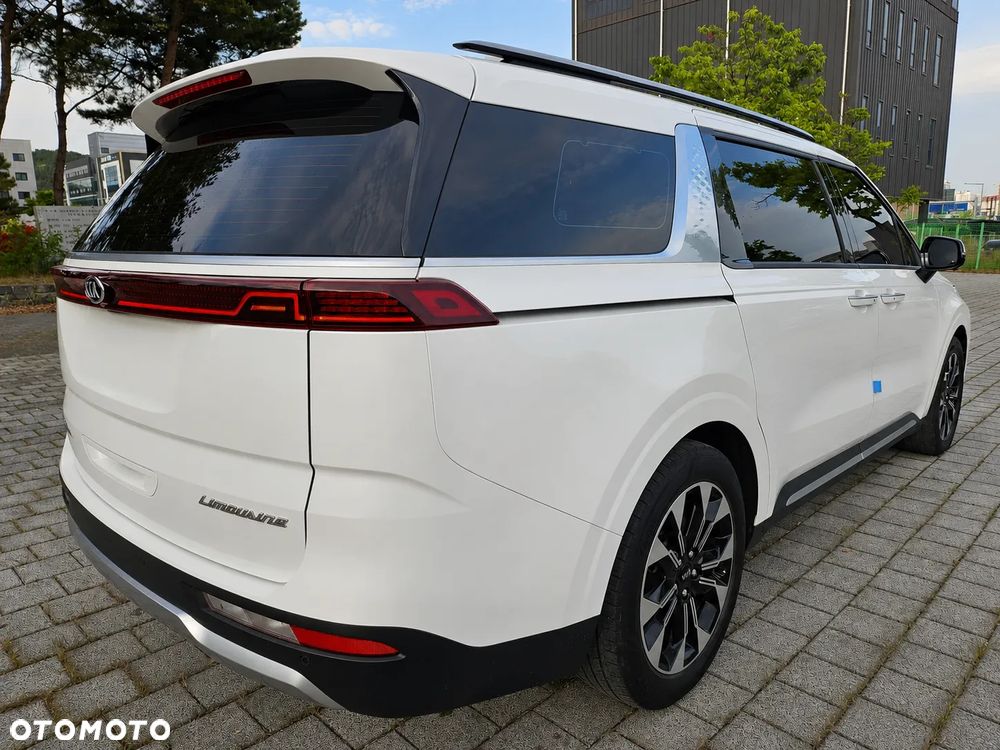 Kia Carnival - 6