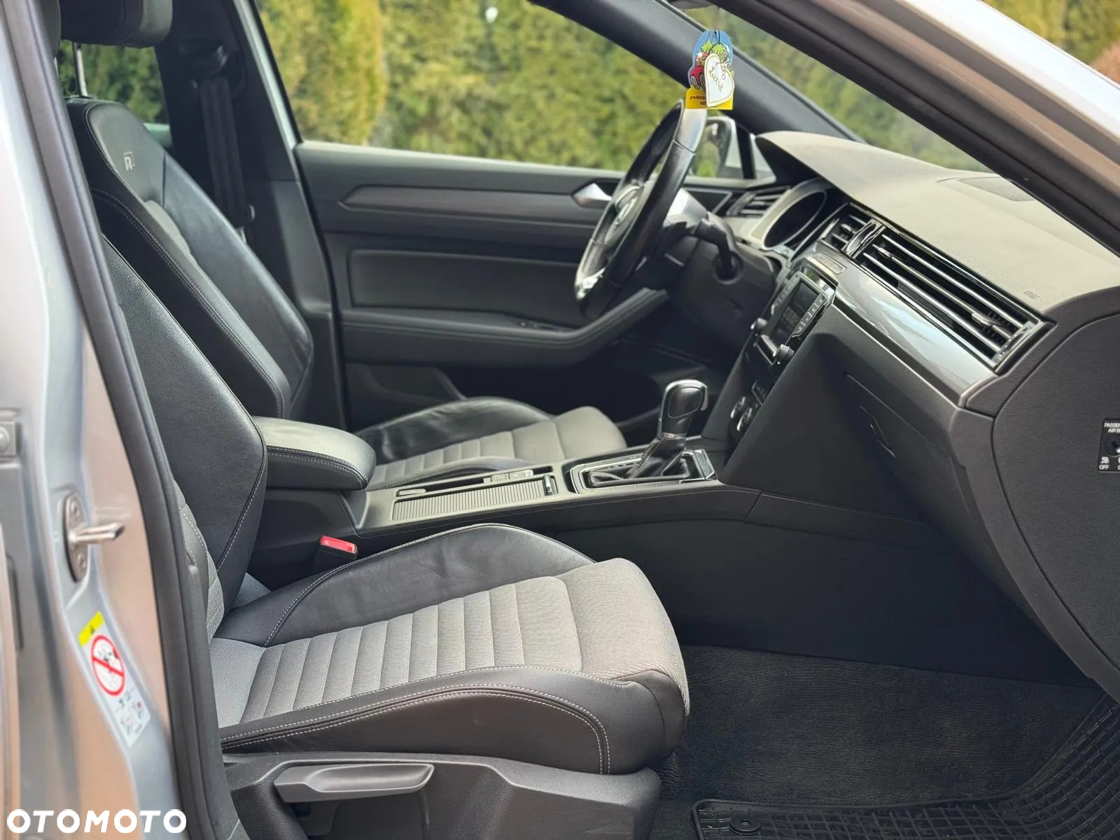 Volkswagen Passat - 10