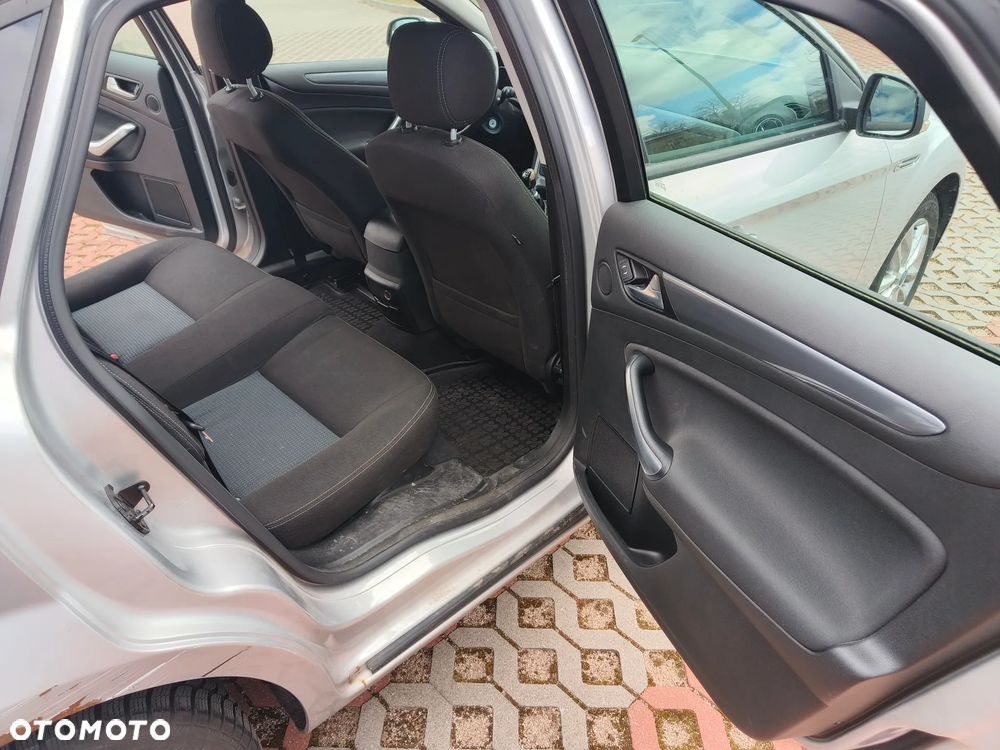 Ford Mondeo 2.0 TDCi Trend - 16