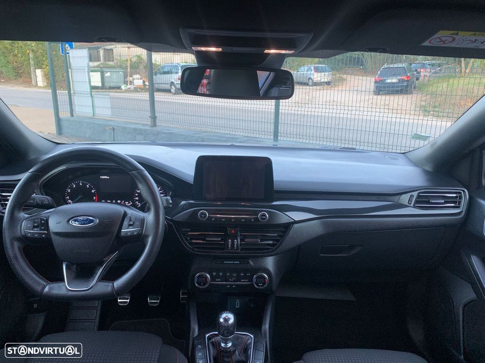 Ford Focus 1.0 EcoBoost ST-Line - 17
