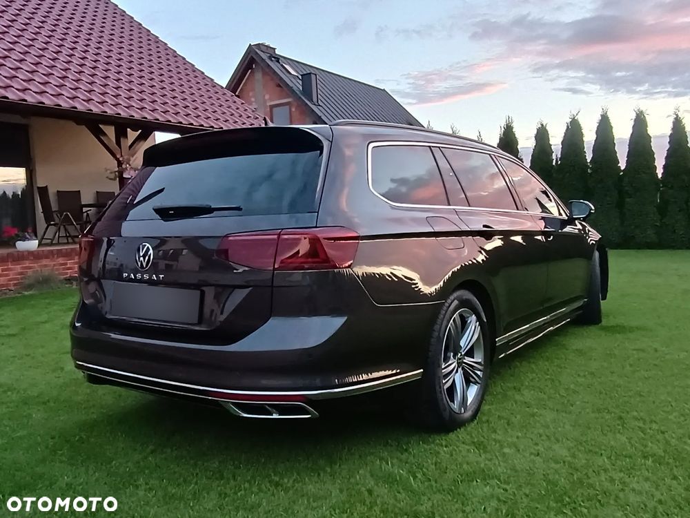 Volkswagen Passat Variant 2.0 TDI SCR DSG Elegance - 6
