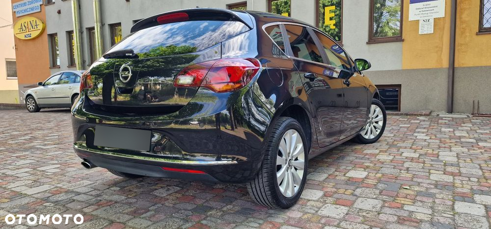 Opel Astra 1.4 Turbo Cosmo - 18