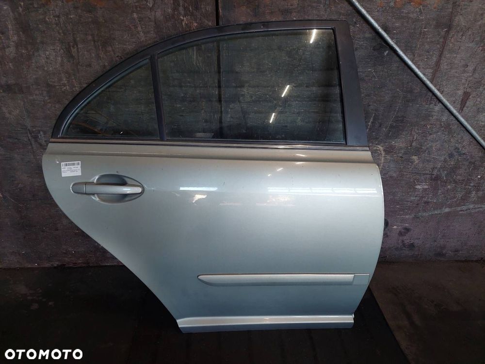 DRZWI KOMPLETNE PRAWY TYŁ AVENSIS T25 HB 5D 6T1 - 8