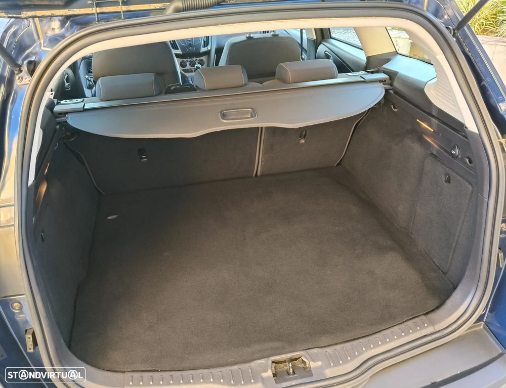 Ford Focus SW 1.6 TDCi DPF S&S Trend - 21