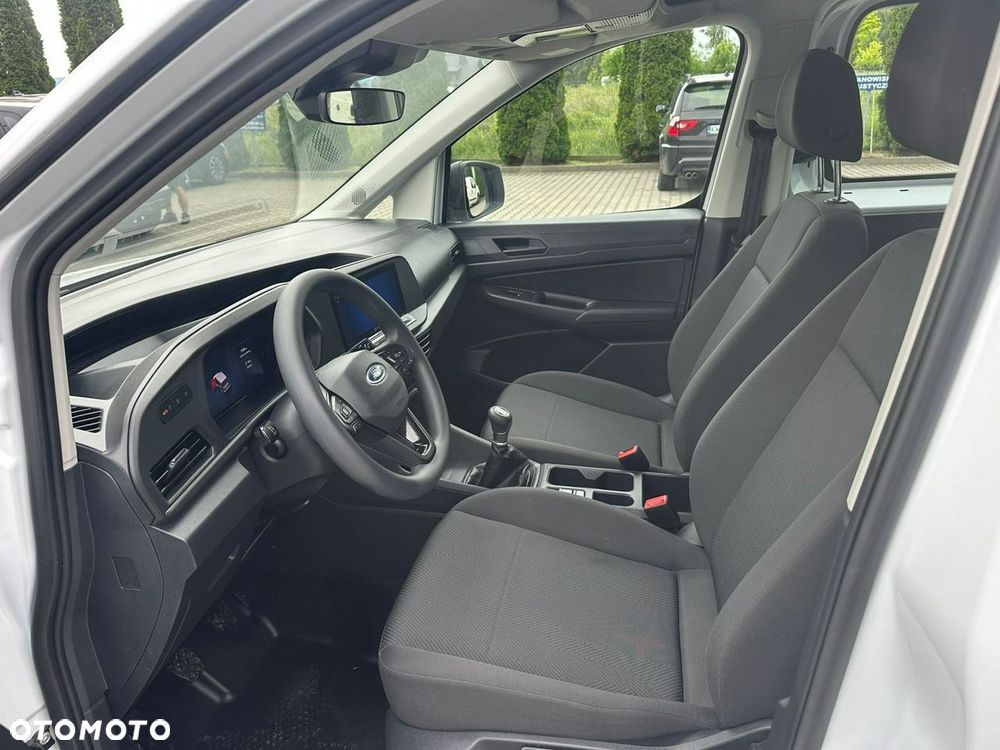 Ford Transit Connect - 19