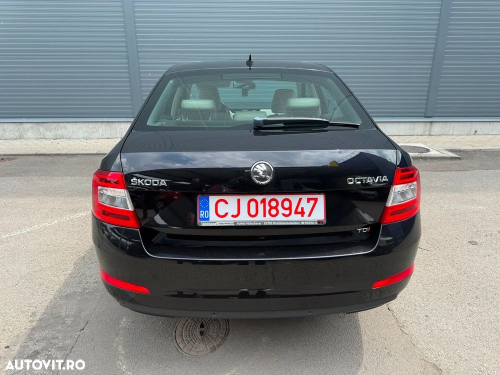 Skoda Octavia 2.0 TDI Green tec DSG Elegance - 22