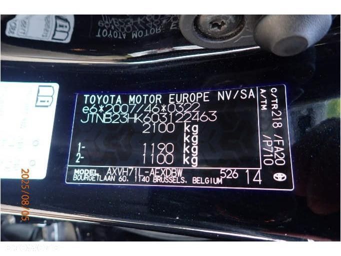 Toyota Camry - 13