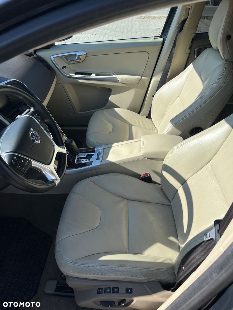 Volvo XC 60 - 10