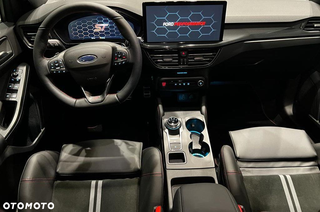 Ford Focus - 9