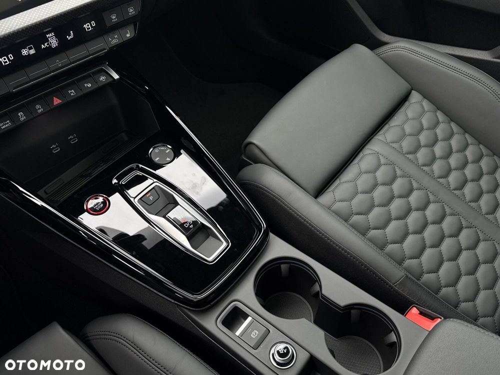 Audi RS3 Sportback - 15