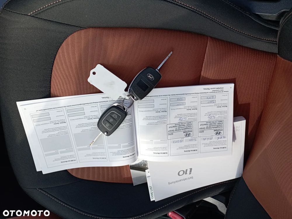 Hyundai i10 1.2 Fifa World Cup Edition - 17