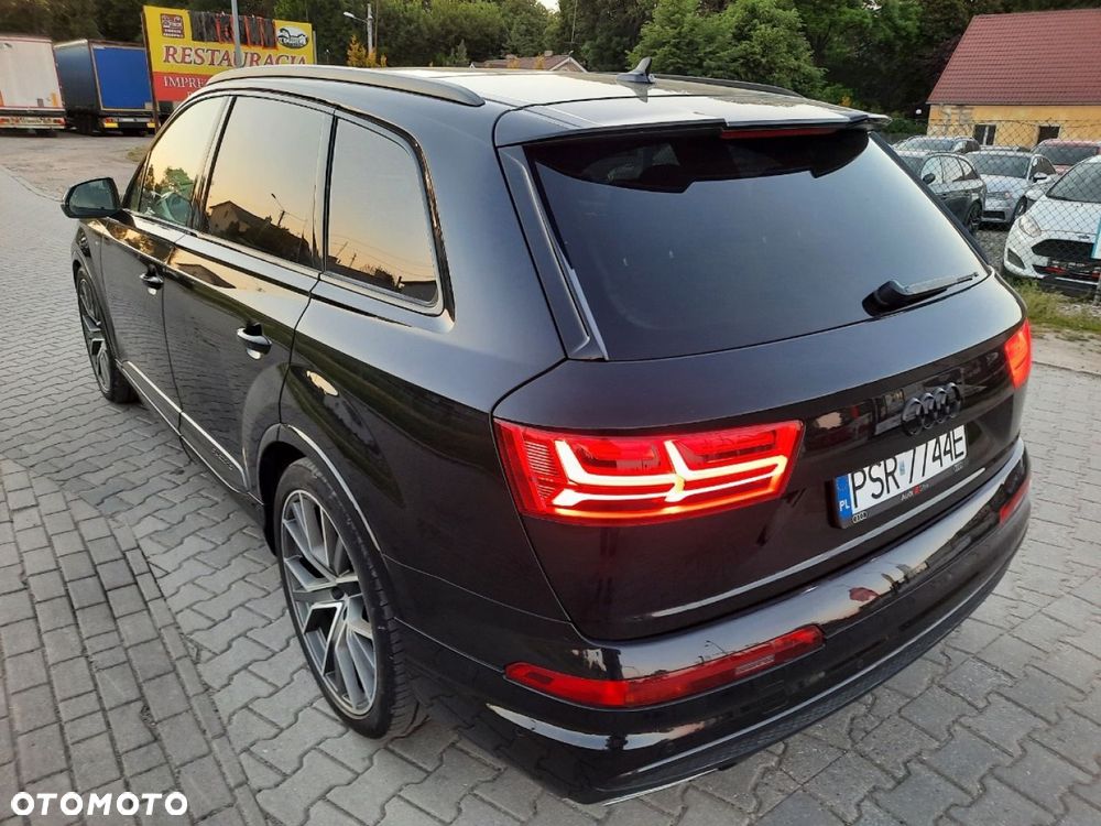 Audi Q7 - 8