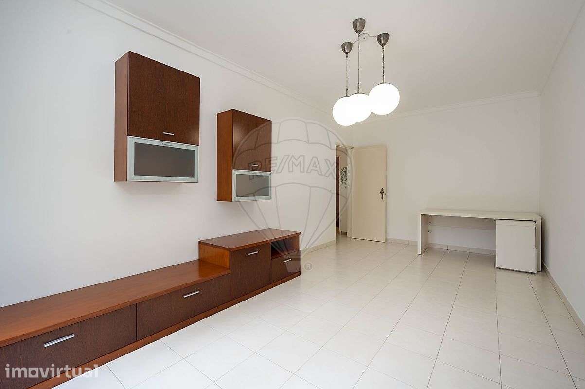 Apartamento T2 para arrendamento - Grande imagem: 2/21