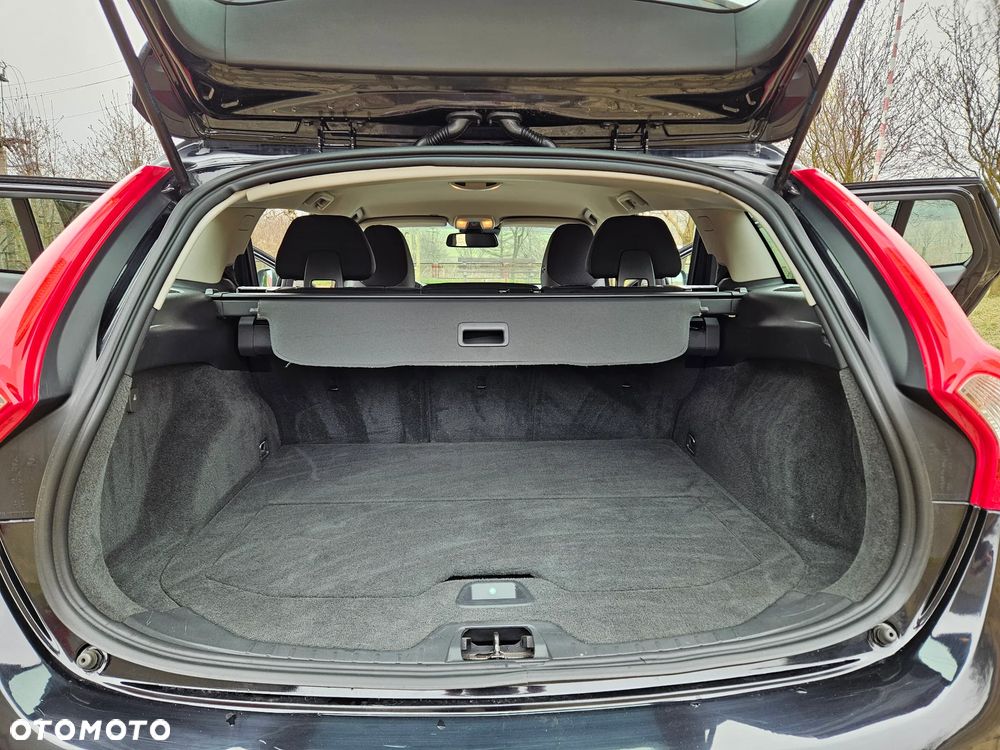 Volvo V60 D2 Kinetic - 24