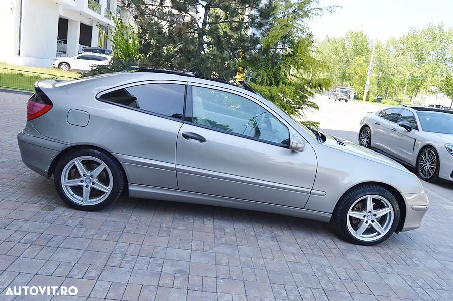 Mercedes-Benz C 220 CDI Sportcoupe - 30