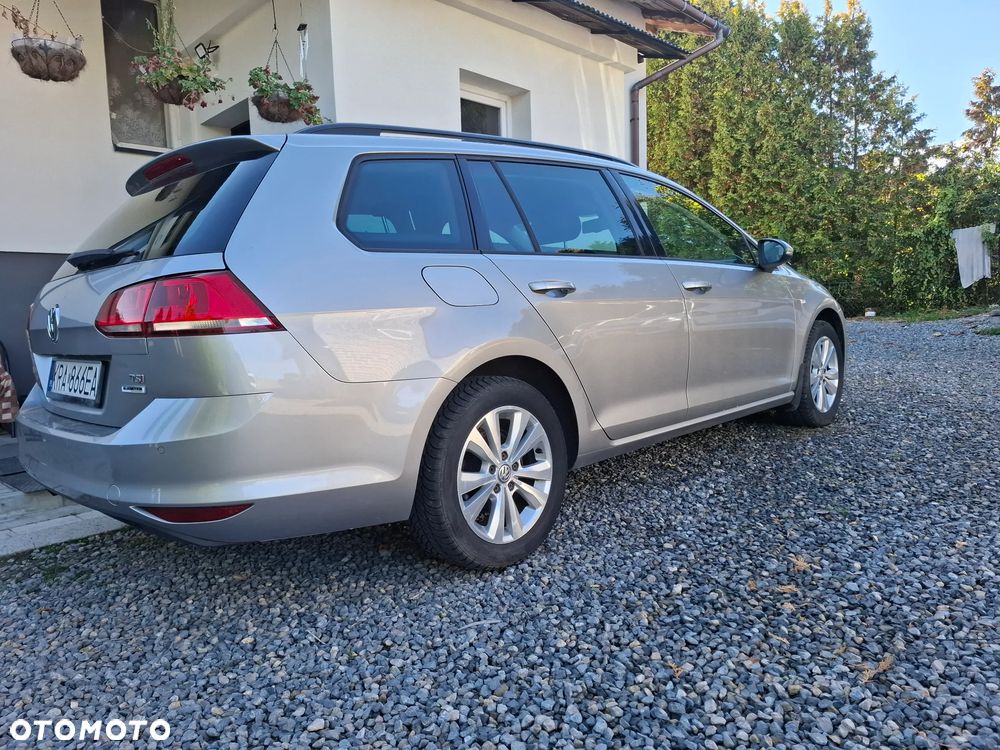 Volkswagen Golf - 11