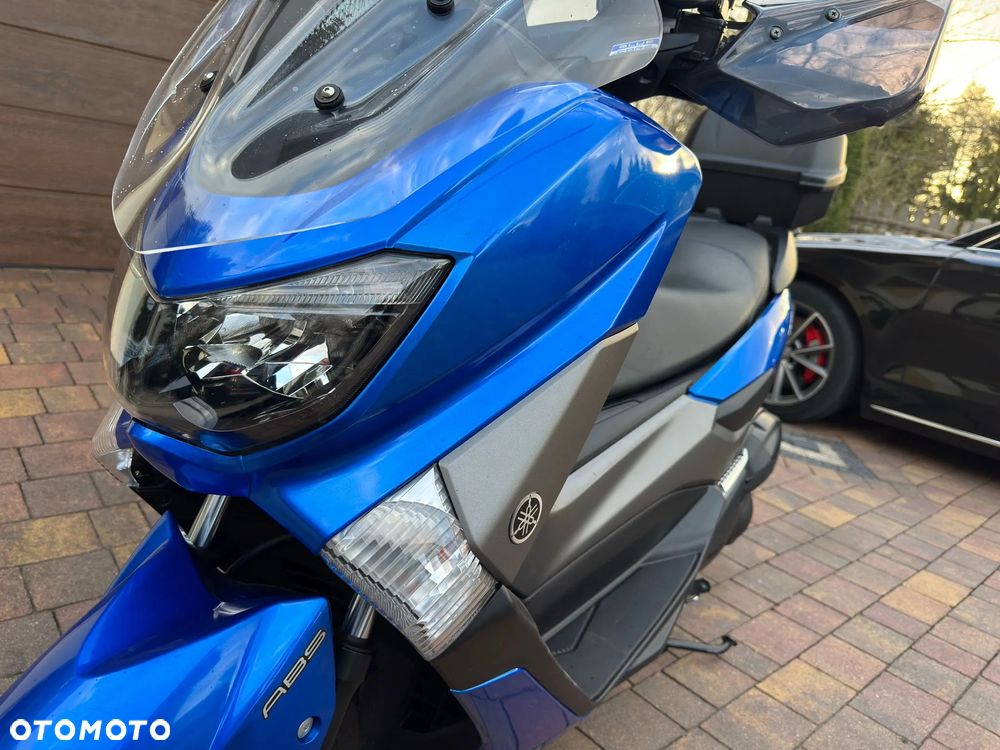 Yamaha NMAX - 16