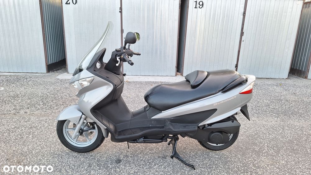 Suzuki Burgman - 4