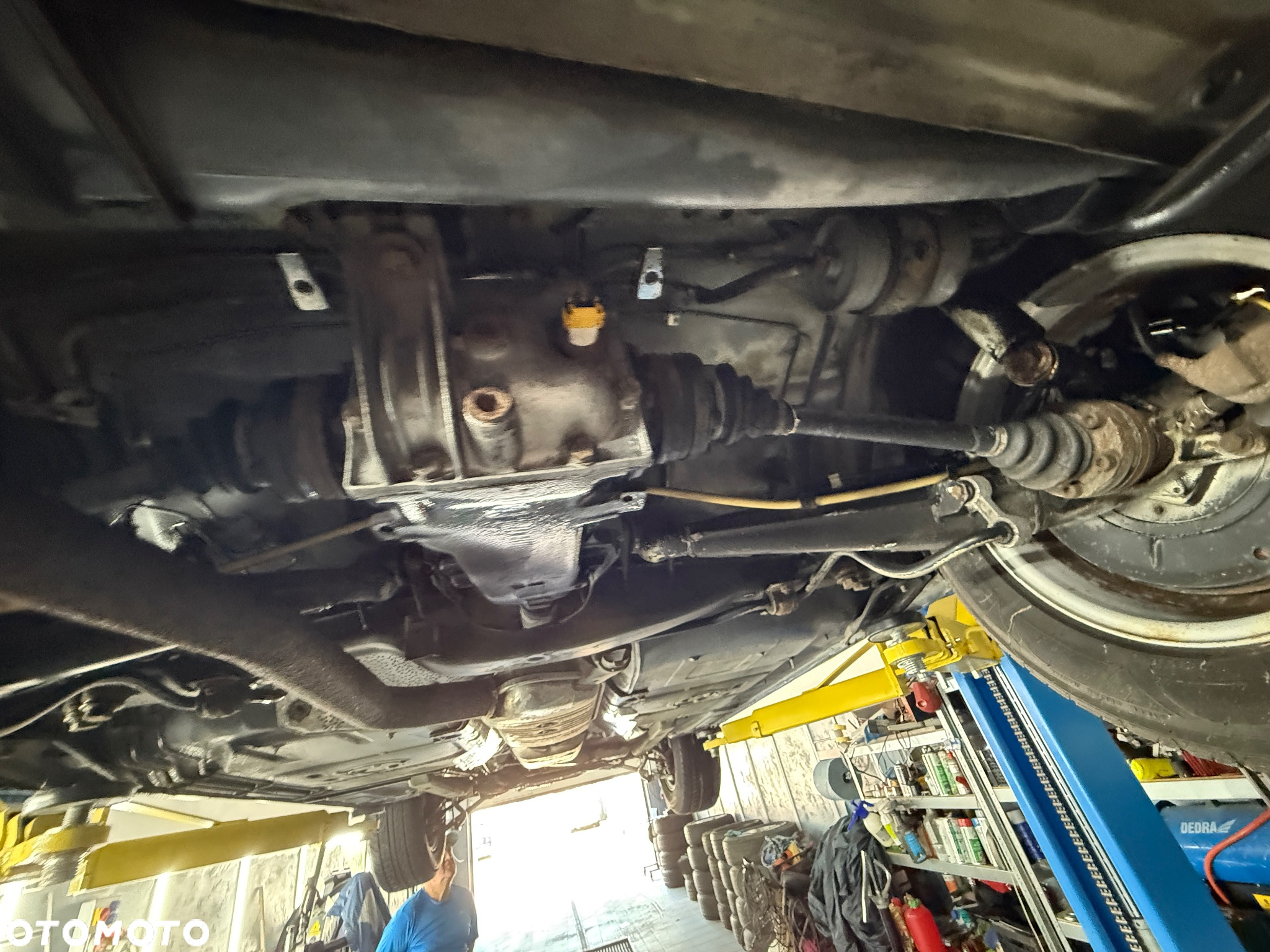 BMW Seria 5 520i - 15