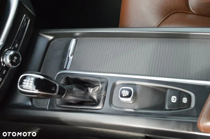 Volvo XC 60 D3 Momentum - 31