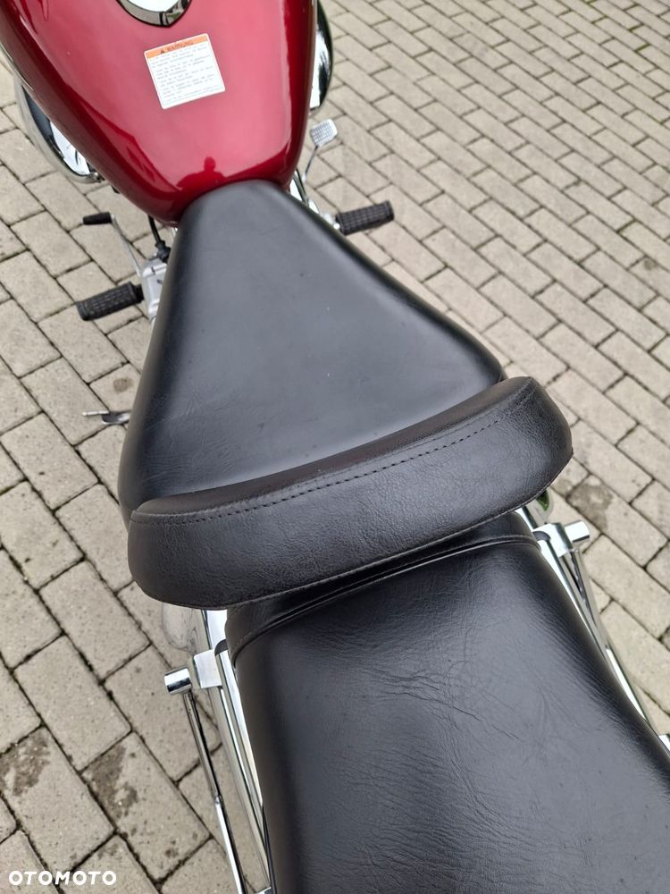 Suzuki Intruder - 4